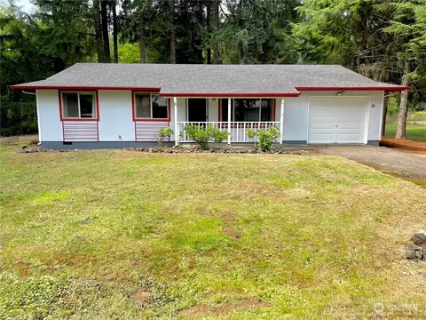 81 E Queens Way, Shelton, WA 98584