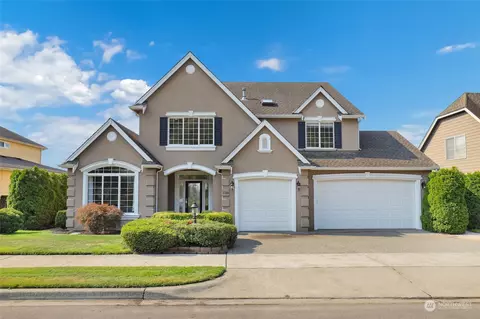 1725 Pointe Woodworth Dr NE, Tacoma, WA 98422