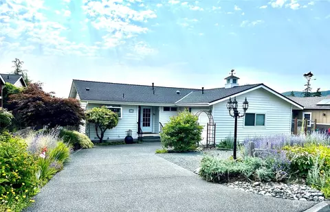 5703 Sugarloaf St, Anacortes, WA 98221