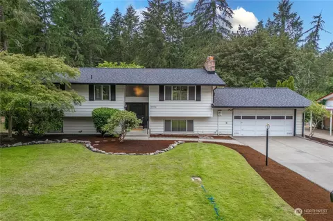 10836 114th Ave SW, Lakewood, WA 98498