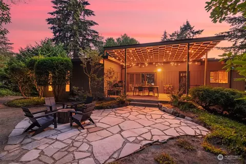 15610 26th Ave SW, Burien, WA 98166