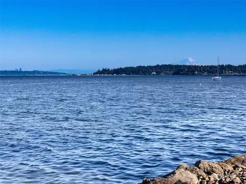 19022 Angeline Ave NE, Suquamish, WA 98392