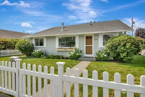 424 N Stillaguamish Ave, Arlington, WA 98223