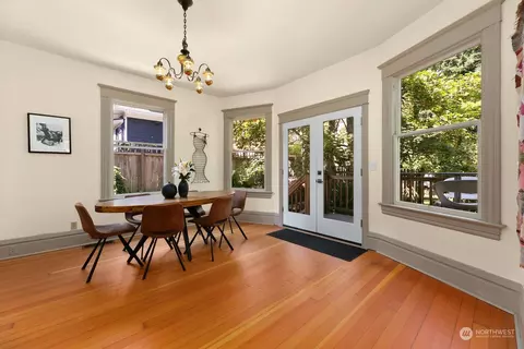 1910 E Columbia St, Seattle, WA 98122 photo 12