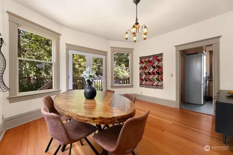1910 E Columbia St, Seattle, WA 98122 photo 14