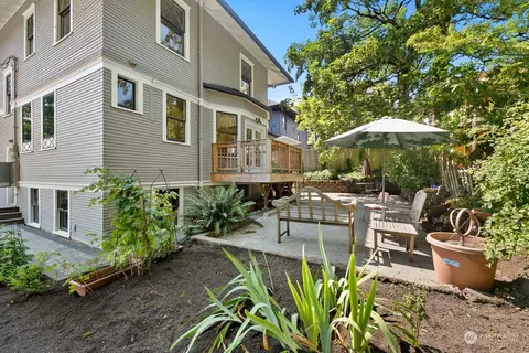 1910 E Columbia St, Seattle, WA 98122 photo 24