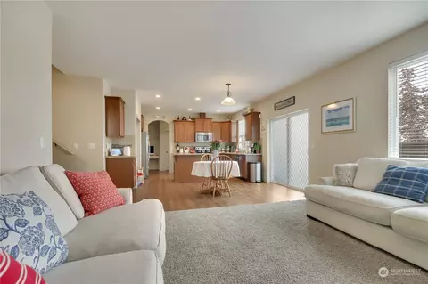 8213 207th Street Ct E, Spanaway, WA 98387 photo 11