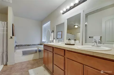 8213 207th Street Ct E, Spanaway, WA 98387 photo 18