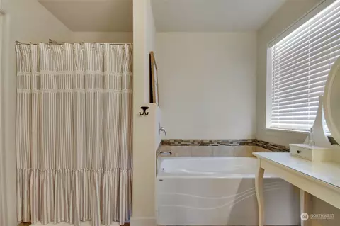 8213 207th Street Ct E, Spanaway, WA 98387 photo 20