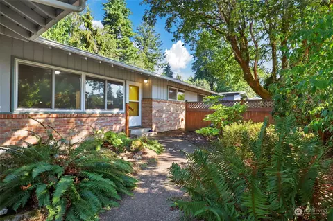 2106 Swanee Pl SE, Olympia, WA 98501