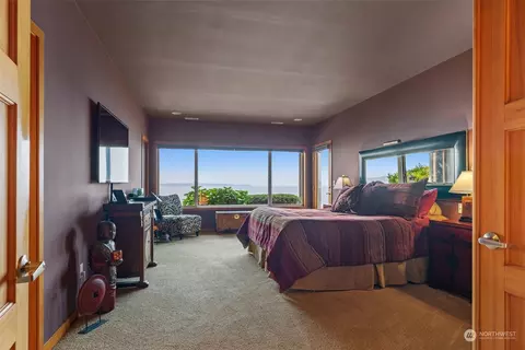 18318 Olympic View Dr, Edmonds, WA 98020 photo 23