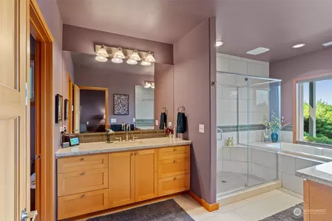 18318 Olympic View Dr, Edmonds, WA 98020 photo 25