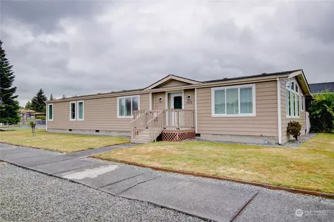 1912 N 32nd Pl, Mount Vernon, WA 98273