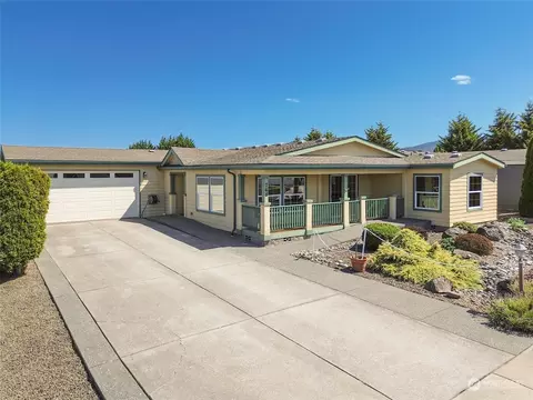 768 W Heritage Loop, Sequim, WA 98382 photo 2