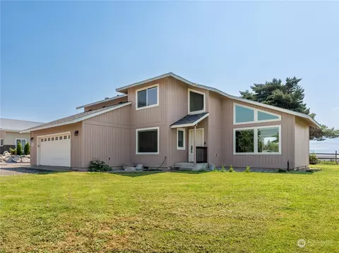 1830 4th St SE, East Wenatchee, WA 98802