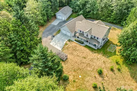 5701 NE Gunderson Rd, Poulsbo, WA 98370
