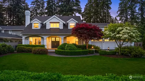 10438 SE 23rd St, Bellevue, WA 98004
