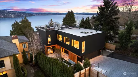 7922 12 Seward Park Ave S, Seattle, WA 98118