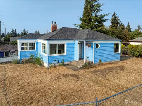 719 112th St S, Tacoma, WA 98444