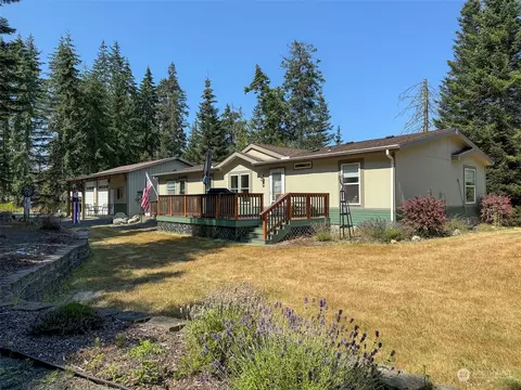 747 Monroe Rd, Port Angeles, WA 98362