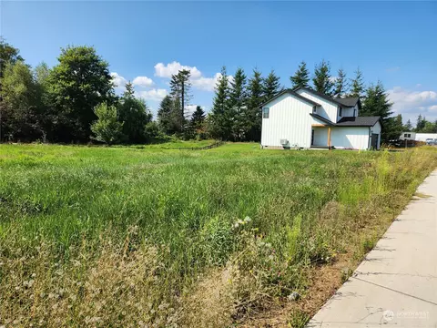 407 E 2nd, Nooksack, WA 98276 photo 11