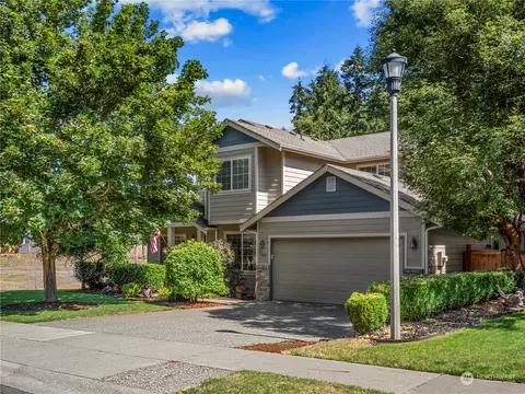 19001 Silver Creek Ave E, Puyallup, WA 98375
