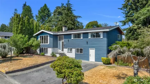 2332 N 187th St, Shoreline, WA 98133
