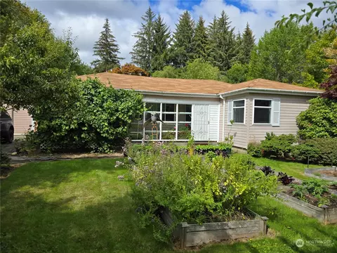 381 Weel Rd, Clallam Bay, WA 98326
