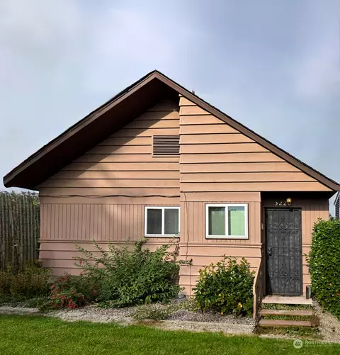 3220 46th Ave SW, Seattle, WA 98116