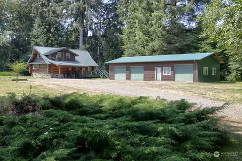 3523 Clearwater Rd, Forks, WA 98331
