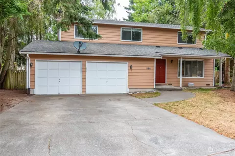 1586 SW Periwinkle Ln, Oak Harbor, WA 98277