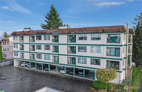 1588 Naval Ave #14, Bremerton, WA 98312