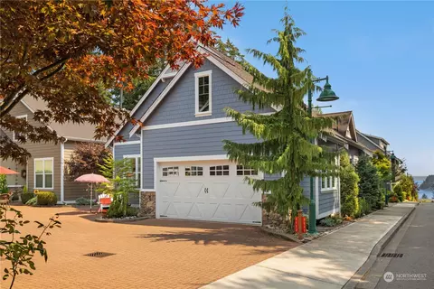 3111 Emerald Ln, Gig Harbor, WA 98335