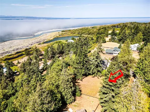 9999 Fox Point Rd, Port Angeles, WA 98363