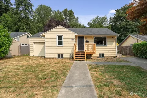 3106 SE 5th St, Renton, WA 98058