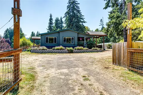 1371 Freshwater Bay Rd, Port Angeles, WA 98363
