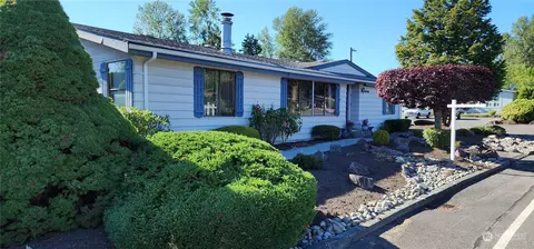23706 Lake Dr W, Bothell, WA 98021 photo 2