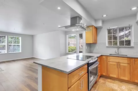 2680 118th Ave SE #5-103, Bellevue, WA 98005