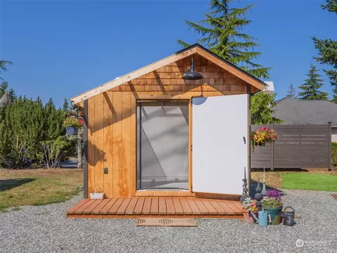 444 Buckhorn Rd, Sequim, WA 98382