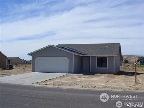 1311 Lancer St, Moses Lake, WA 98837