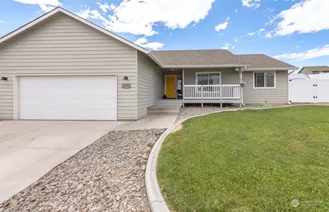 2392 Silo Dr, East Wenatchee, WA 98802