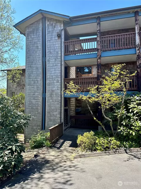2801 Willows Rd #11, Seaview, WA 98644