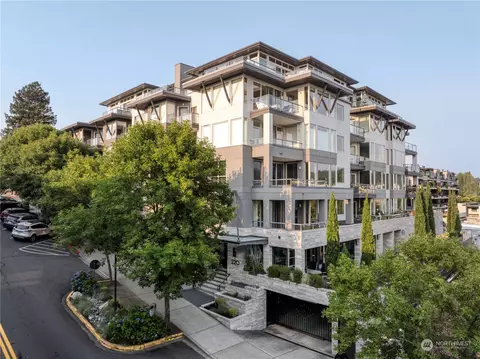 220 1st St #209, Kirkland, WA 98033