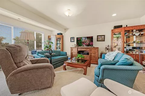 21926 43 Dr SE, Bothell, WA 98021 photo 29