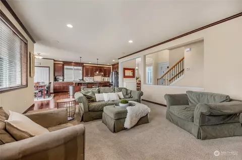 21926 43 Dr SE, Bothell, WA 98021 photo 11
