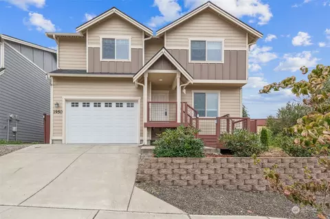 1950 Hardway Ln, Bremerton, WA 98312
