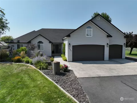 5268 Aaron Pl NE, Moses Lake, WA 98837