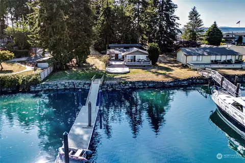 37603 Vista Key Dr NE, Hansville, WA 98340