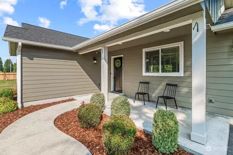 2565 48th Ave, Longview, WA 98632 photo 4