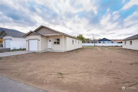 21 Lavon Ln, Malaga, WA 98828